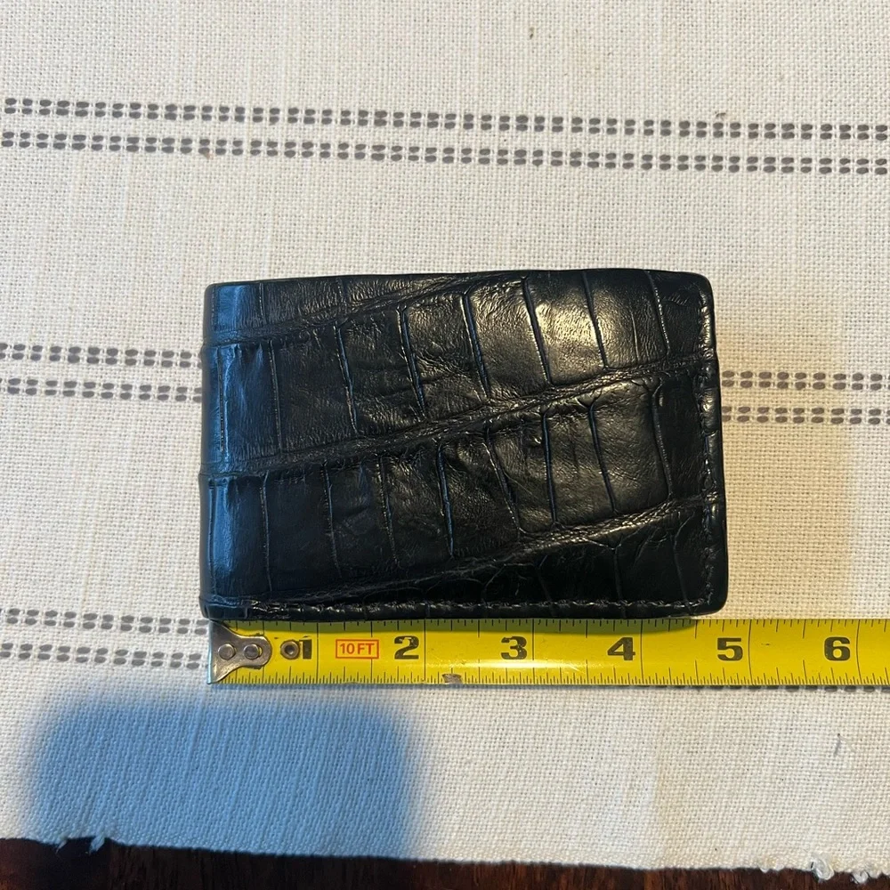 Men’s custom black alligator wallet